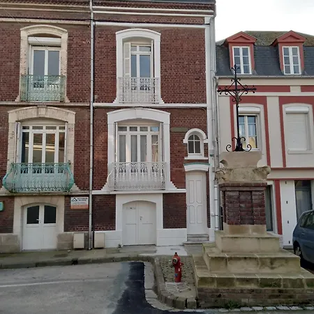 Holiday home Surcouf ,5mn De La Et Du Parking Gratuit ,fibre