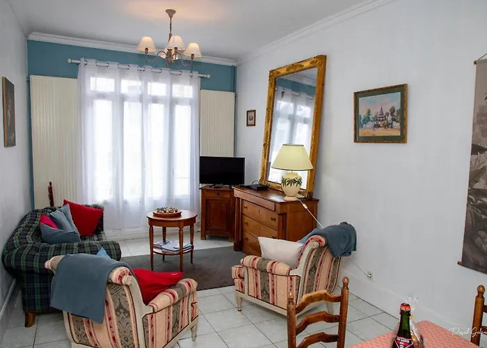 Surcouf ,5mn De La Et Du Parking Gratuit ,fibre Hébergement de vacances